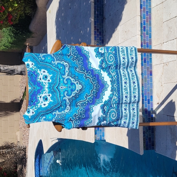 Sleeveless Talbots Top, size 4P - Picture 3 of 5